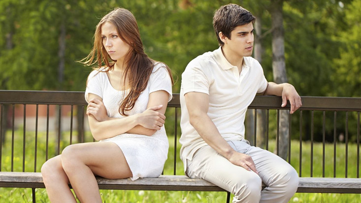 A unos novios con problemas